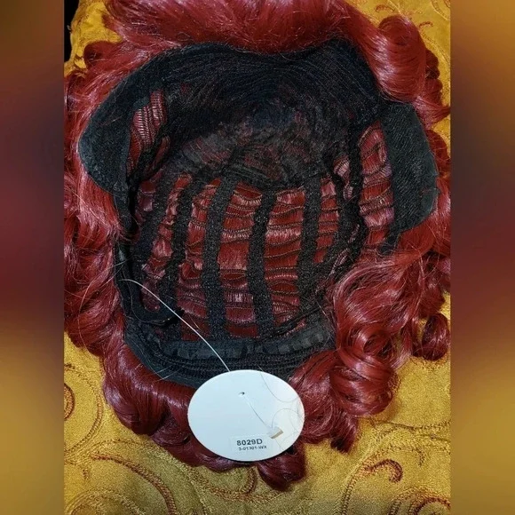 Pincurled Wig w/bangs - RED - Picture 11 of 12